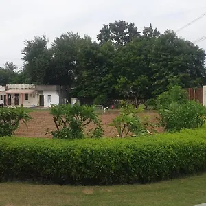 3* Hotel Maharaja Farms